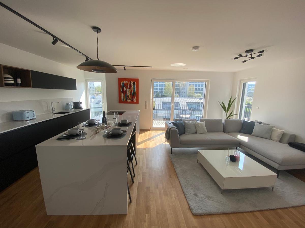 2BD designer Apt. 134m2 in Strassen Exterior foto